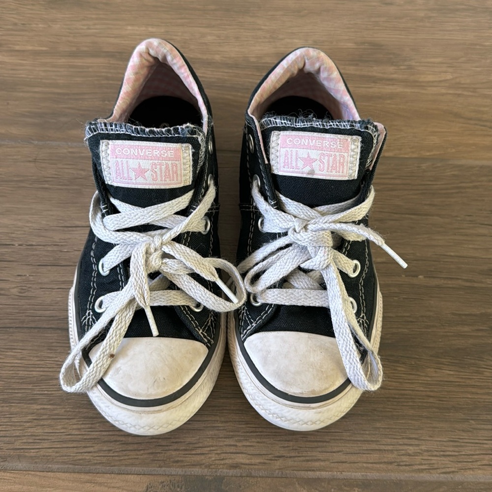 Girls Converse Sneakers Size 13.5